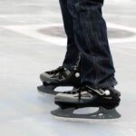 Na Rynku otwarto sztuczne lodowisko. / Radio Kielce