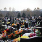 1.11.2013 Cmentarz w Cedzynie. Dzień Wszystkich Świętych. / Wojciech Habdas / Radio Kielce