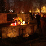 Dzień Wszystkich Świętych. Grób rodziny Karschów. / Wojciech Habdas / Radio Kielce