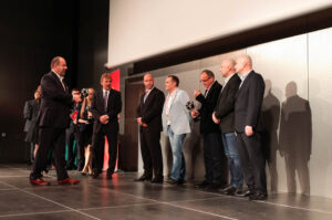 Konferencja "Bezpieczny Stadion". Gala Fair Play, podczas której wręczone zostały prestiżowe statuetki za pracę na rzecz poprawy bezpieczeństwa na stadionach piłkarskich. / Wojciech Habdas / Radio Kielce