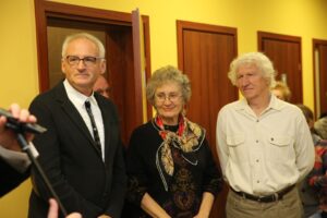 Od lewej: Krzesimir Dębski, Barbara Łojek-Kuracińska i Jan Kuraciński / Kamil Król / Radio Kielce