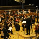 Występ orkiestry symfonicznej, złożonej z uczniów kieleckiej szkoły i Konserwatorium Muzycznego w Koszycach pod dyrekcją Bartolomeo Burasa / Kamil Król / Radio Kielce