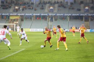 Fragment meczu Korona Kielce - Widzew Łódź / Kamil Król / Radio Kielce