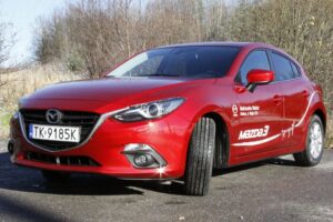 Nowa Mazda 3 / Robert Felczak / Radio Kielce