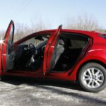 Nowa Mazda 3 / Robert Felczak / Radio Kielce