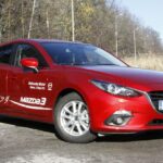 Nowa Mazda 3 / Robert Felczak / Radio Kielce