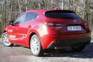 Nowa Mazda 3 / Robert Felczak / Radio Kielce