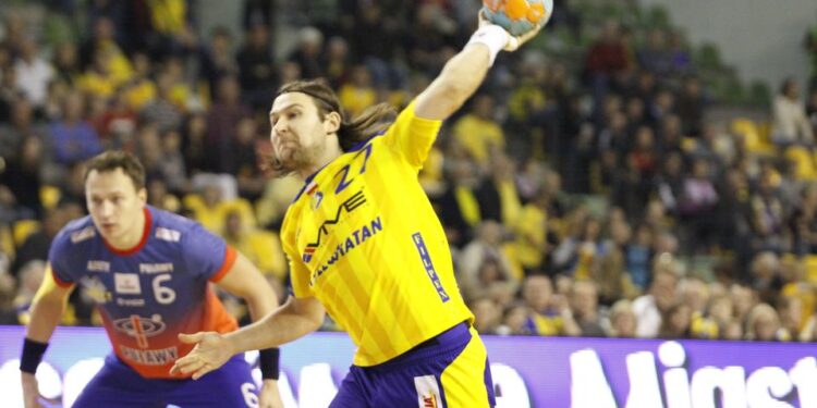 Z karnego gola zdobywa Ivan Cupić / Kamil Król / Radio Kielce