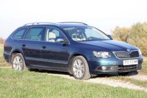 Skoda Superb / Robert Felczak / Radio Kielce