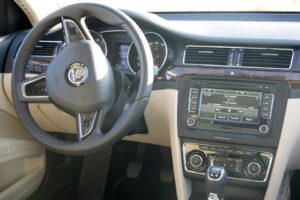 Skoda Superb / Robert Felczak / Radio Kielce