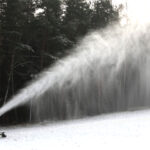 Rozpoczęto naśnieżanie kieleckich stoków narciarskich.Telegraf. / Piotr Michalski / Radio Kielce