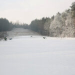 Rozpoczęto naśnieżanie kieleckich stoków narciarskich.Stadion. / Piotr Michalski / Radio Kielce