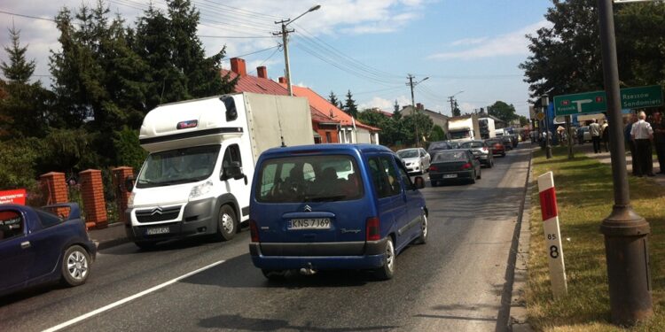 Blokada krajowej 74 w Opatowie / Teresa Czajkowska / Radio Kielce