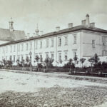 Budynek seminarium przy kościele Świętej Trójcy, 1885 rok / fotopolska.eu