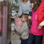 Dzień Dobry Dzieci z Mikołajem w Muzeum Zabawek i Zabawy / Stanisław Blinstrub / Radio Kielce