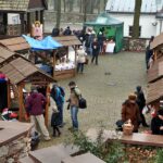 Doroczny Kiermasz Świąteczny w Dworku Laszczyków w Kielcach zgromadził rekordową liczbę widzów i wystawców. / Stanisław Blinstrub / Radio Kielce