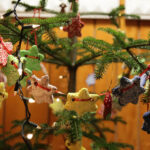 Choinka pod choinkę. Drzewko przygotowane przez Ojców Oblatów ze Św. Krzyża. / Wojciech Habdas / Radio Kielce