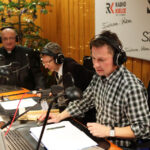 Choinka pod choinkę - finał trzeciego dnia licytacji. Za choinkę Ojców Oblatów ze Św. Krzyża uzyskaliśmy cenę 2111zł. / Wojciech Habdas / Radio Kielce