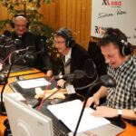 Choinka pod choinkę - finał trzeciego dnia licytacji. Za choinkę Ojców Oblatów ze Św. Krzyża uzyskaliśmy cenę 2111zł. / Wojciech Habdas / Radio Kielce