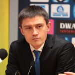 Trener Lecha Mariusz Rumak / Krzysztof Żołądek / Radio Kielce