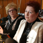 W studiu gościliśmy Teresę Klimczak, która ubierała choinkę mieszkańców Daleszyc oraz Annę Oszczepalską, wiceprzewodniczącą Rady Miasta i Gminy Daleszyce, autorkę książki "Daleszyce - okruchy historii" / Piotr Michalski / Radio Kielce