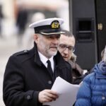 Kolędowanie na Kieleckim Rynku i Betlejemskie Światło Pokoju. Całością dowodzi druh Lucjan Pietrzczyk. / Stanisław Blinstrub / Radio Kielce