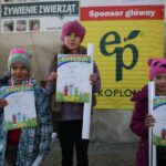 Dekoracja zwycięzców w poszczególnych kategoriach wiekowych / Kamil Król / Radio Kielce
