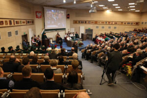 Uroczyste nadanie tytułu doktora honoris causa Politechniki Świętokrzyskiej prof. dr hab. inż. Antoniemu J. Tajdusiowi, dr h.c. / Wojciech Habdas / Radio Kielce