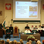 Uroczyste nadanie tytułu doktora honoris causa Politechniki Świętokrzyskiej prof. dr hab. inż. Antoniemu J. Tajdusiowi, dr h.c. / Wojciech Habdas / Radio Kielce