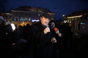 Świąteczne Kielce. 6 grudnia Prezydent Kielc uruchomił iluminację choinki. / Wojciech Habdas / Radio Kielce