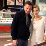 6 grudnia nagrywaliśmy materiał do klipu "Naszej pastorałki". Wokalistka z DK "Zameczek" Małgorzata Bieniek z Pawłem Solarzem. / Wojciech Habdas / Radio Kielce