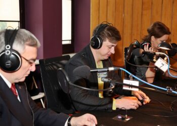 Studio Polityczne Radia Kielce - posłowie Andrzej Bętkowski, Sławomir Kopyciński, Marzena Okła Drewnowicz / Stanisław Blinstrub / Radio Kielce