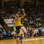 Ze skrzydła rzuca Thorir Olafsson / Witold Bakalarz