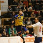 W efektownej akcji Ivan Cupić / Witold Bakalarz