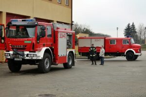 Strażacy z JRG nr 3 maja nowy Wóz bojowy. Zastąpi wysłużony 30 letni. / Stanisław Blinstrub / Radio Kielce