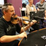 DDD o skrzypcach niekoniecznie w filharmonii. / Piotr Michalski / Radio Kielce