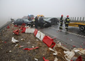 Karambol na drodze krajowej nr 7 / Piotr Michalski / Radio Kielce