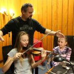 DDD o skrzypcach niekoniecznie w filharmonii. / Piotr Michalski / Radio Kielce