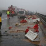 Karambol na drodze krajowej nr 7 / Piotr Michalski / Radio Kielce