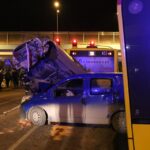 Autobus MPK staranował kilka samochodów w centrum Kielc. / Piotr Michalski / Radio Kielce