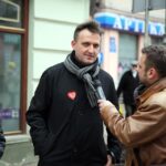 Kwesta na kieleckich ulicach - akcję od lat wspiera Jacek Kowalczyk z córką / Stanisław Blinstrub / Radio Kielce