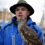 Kwesta na kieleckich ulicach - sokolnicy z Zespołu Szkół Leśnych w Zagnańsku / Stanisław Blinstrub / Radio Kielce