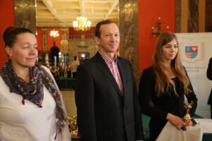Siedmiu Wspaniałych 2013 - Natalia Mączyńska z opiekunami / Stanisław Blinstrub / Radio Kielce