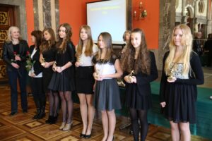 Siedmiu Wspaniałych 2013 - Szkoła Podstawowa nr 33 w Kielcach czwórbój lekkoateltyczny / Stanisław Blinstrub / Radio Kielce