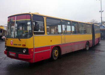 Autobus Ikarus / Robert Felczak / Radio Kielce