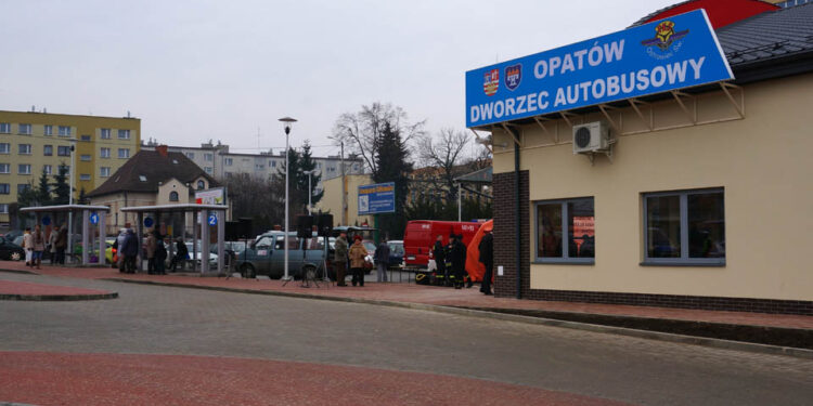 Nowy dworzec autobusowy w Opatowie / Teresa Czajkowska / Radio Kielce