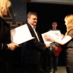 W DŚT odbył się finał akcji Choinka pod choinkę 2013. Młodzież odebrała stypendia z rąk Jarosława Kusto, prezesa Radia Kielce, i Joanny Gergont-Woś, redaktor naczelnej. / Wojciech Habdas / Radio Kielce