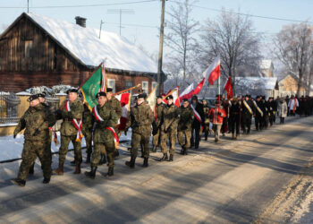 Wyjątkowe obchody 151. rocznicy wybuchu Powstania Styczniowego odbyły się dziś w Suchedniowie. / Wojciech Habdas / Radio Kielce