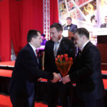 62. Plebiscyt Świętokrzyskie Gwiazdy Sportu 2013. Ambasador świętokrzyskiego soprtu - Marcin Krzemiński (nagrodę odbiera w zastępstwie Grzegorz Kędzierski) / Wojciech Habdas / Radio Kielce