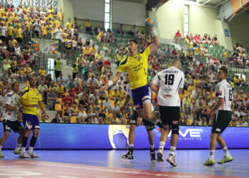 2013.08.03 Galeria Echo Kielce Cup, mecz Vive Targi - Tatran Preszow / Wojciech Habdas / Radio Kielce